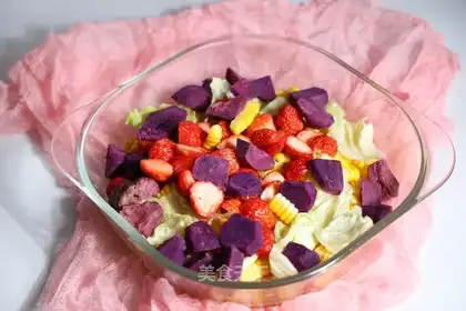 Corn potato strawberry salad