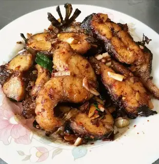 Fried black fish