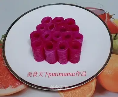 The rose rolls of the Red Flaming Dragon