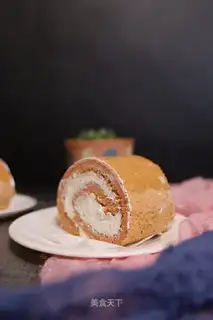 Red Cake Roll