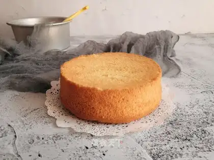 Yogurt chili cake