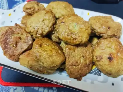 Fried fishballs
