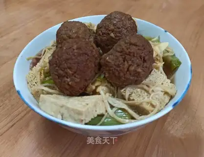 Frozen tofu, gold and mushrooms