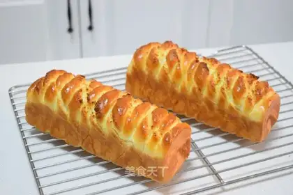 Coconut bread
