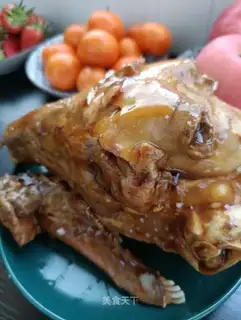 Soy lamb head