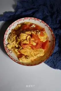 Tomato fried eggs