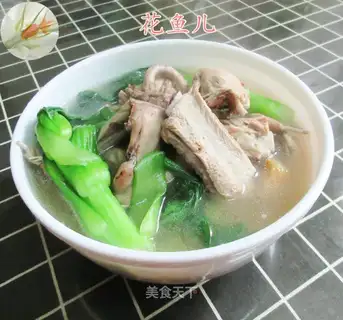 Cream pelvis soup