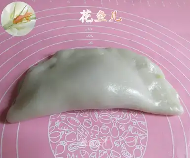The pickle silk pastry