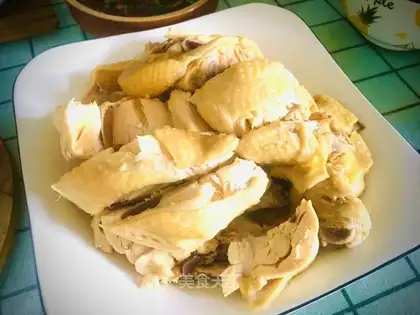 A family version of a white chicken