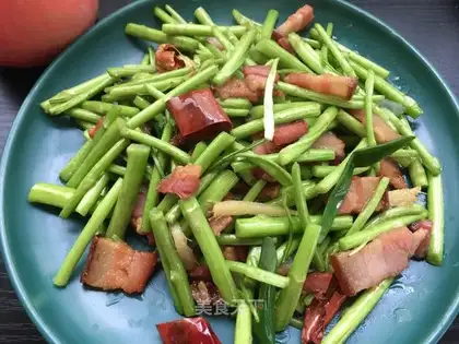 Smoked bacon and quinoa
