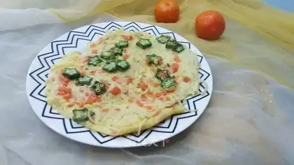 Noodle vegetable pie