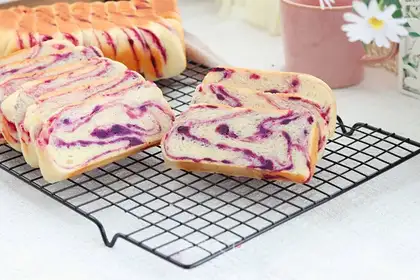 It's a little creamy potato toast