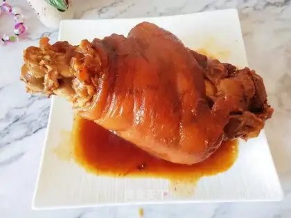 Red-burned elbows