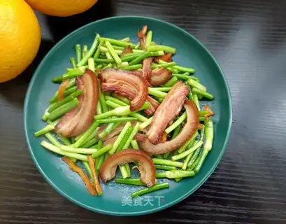 Smoky bacon and garlic
