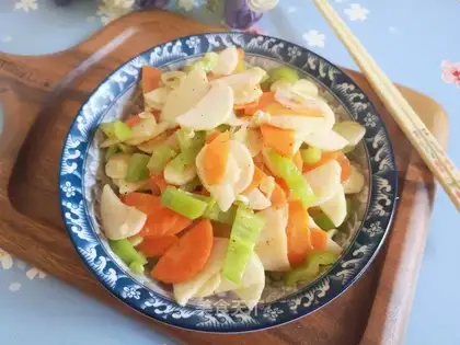 Pyramid carrots