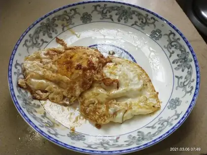 Fried eggs