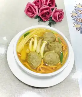 Beefball mushroom soup
