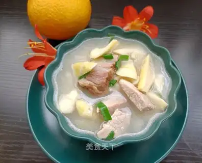 Plum soup
