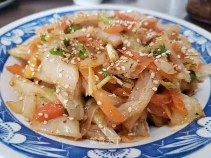 The cabbage with soy sauce