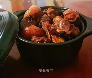 Red burning pig hands