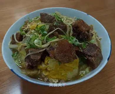 Beef with cabbage and swirl