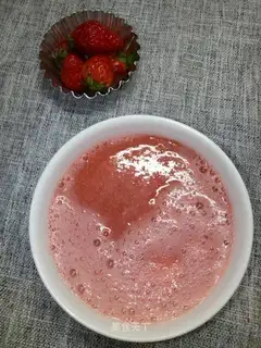 Fresh strawberry juice