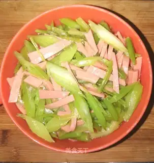 Celery and ham sausage