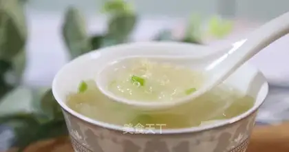 Quinoa tommelon soup