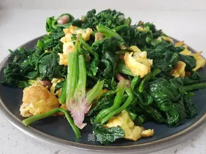 spinach fried goose eggs