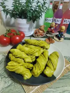 Spinach rolls