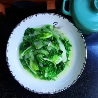 Tea and cream and cabbage