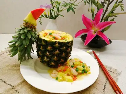 ♪ Birds say pineapple fried shrimp