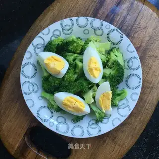 Low fat broccoli eggs
