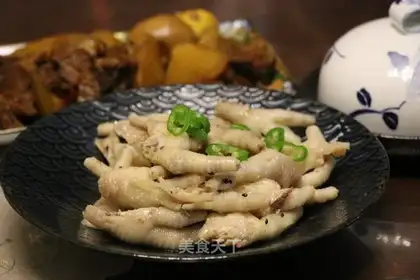 Chicken claws