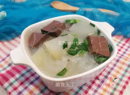 Poofball blood fan soup