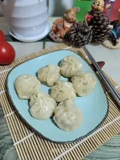 Fresh meat corn buns