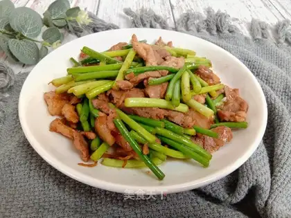Garlic fried meat