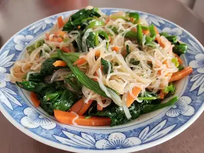 A spinach radish fan