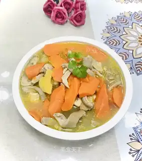 Carrot pig belly chicken soup