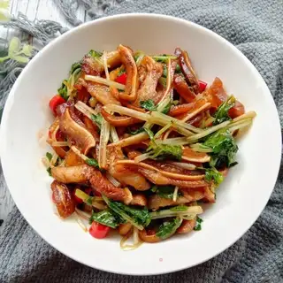 Creamed pig ears