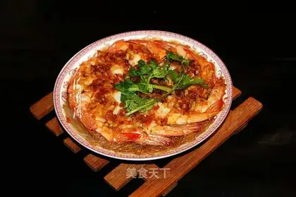Garlic fans steam shrimp
