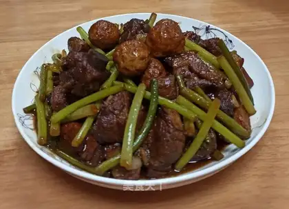 Garlic quail