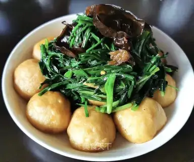 Wild head fried fishballs