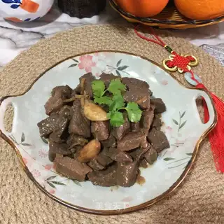 Garlic pepper beef