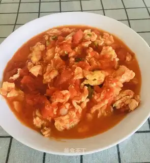 Tomato fried eggs