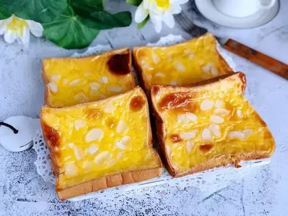 ♪ Rock-burn cheese toast ♪