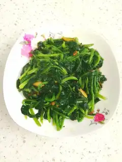 Garlic spinach