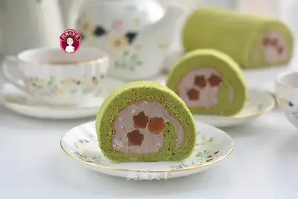 Tastes on tea cake rolls