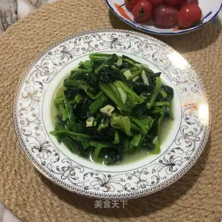 Garlic spinach