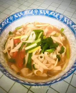 Tomato mushroom noodles